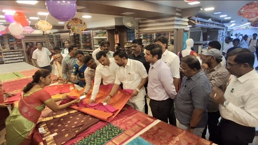 தீபாவளி ஷாப்பிங் பிரியர்களுக்கு செம ஆஃபர் கோ-ஆப்டெக்ஸில் 30% தள்ளுபடி