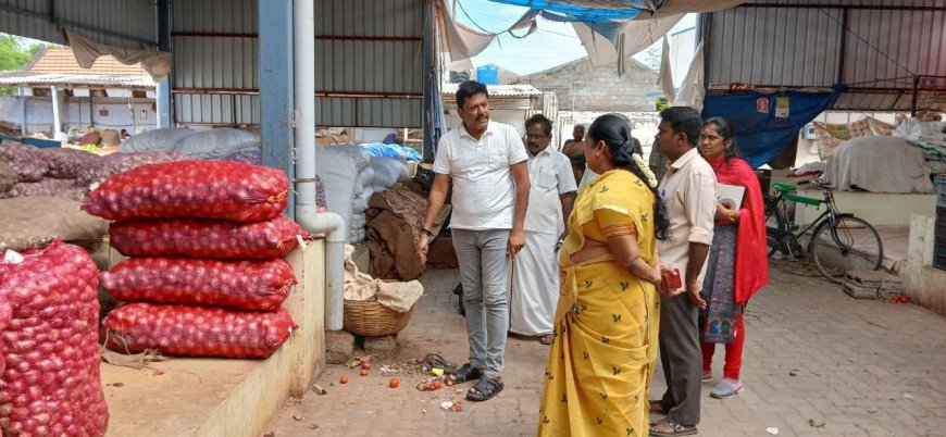 டெங்குவை விரட்ட களமிறங்கிய சத்தியமங்கலம் நகராட்சி, தூய்மைப் பணிகளை நேரில் ஆய்வு செய்த ஆணையர்!