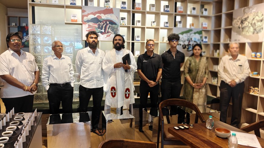“100 வகை டீ… ஒரே இடத்தில்! கோவையில் டர்மோனாவின் ‘ப்ளூ ராபின் டீ லவுஞ்ச்’ தொடக்கம்!”