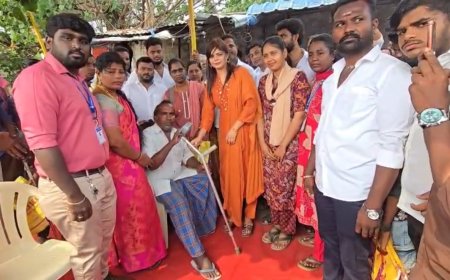 மாற்றுத்திறனாளிகளுக்கு அரசு சார்பில் நலத்திட்ட உதவிகள் வழங்கிய  MLA  கனிமொழி சந்தோஷ்