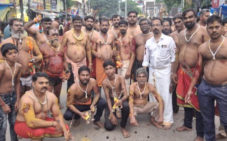 "வேசிக்கோ" "தீசுக்கோ"என பக்தி முழக்கம்