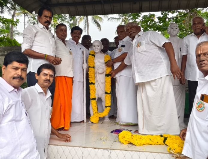 காங்கிரஸ் கட்சி சார்பில் காந்தி ஜெயந்தி விழா